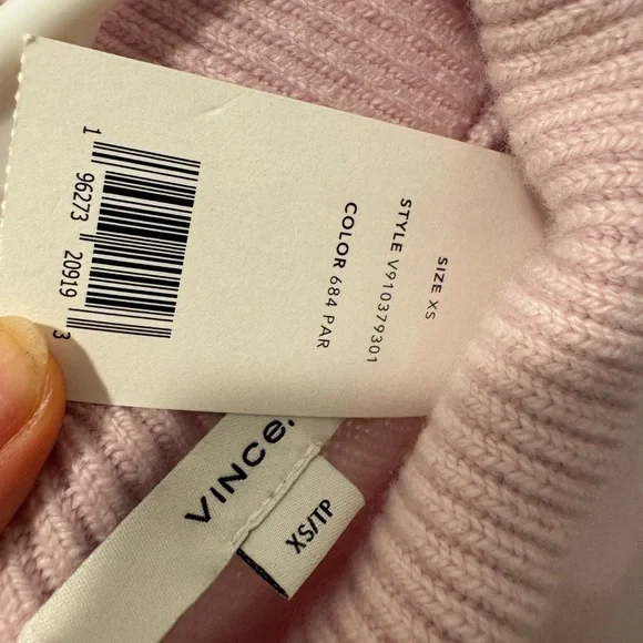 Vince Pink 100% Cashmere Turtleneck Sweater